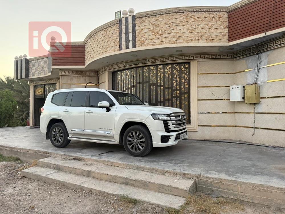 تويوتا لاندكروزر